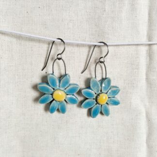 Harriet's Daisys in Blue
