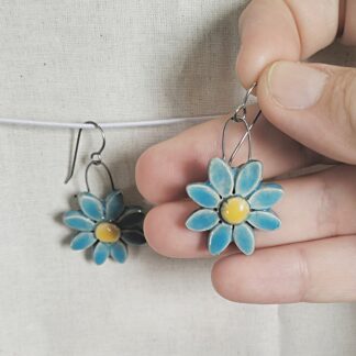 Harriet's Daisys in Blue